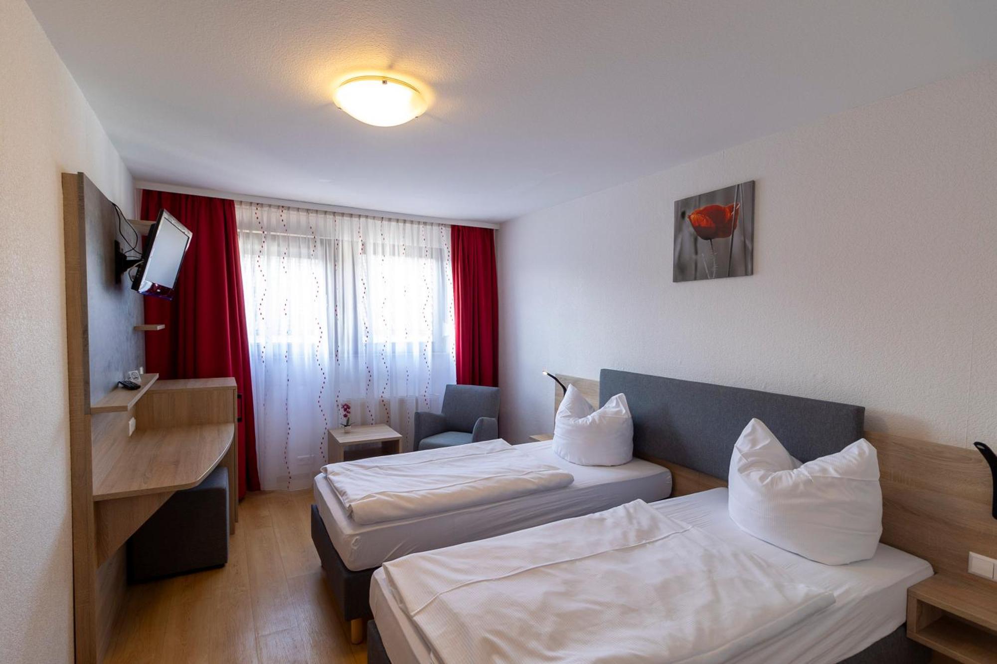 Hotel Landgasthaus Roessle Hohberg Esterno foto